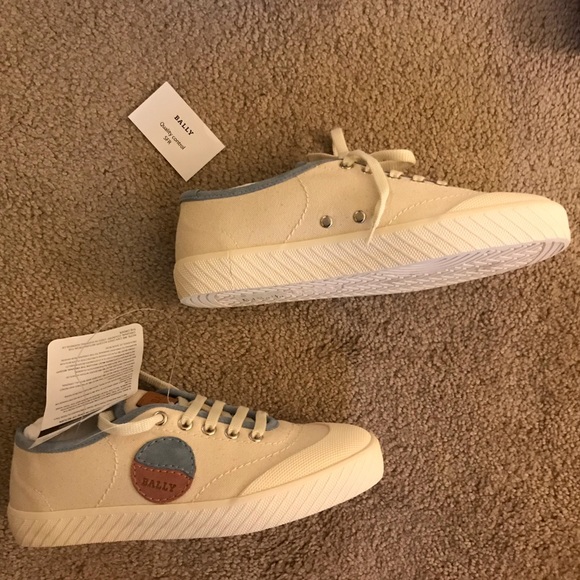 Bally men’s white canvas sneaker - Picture 1 of 8